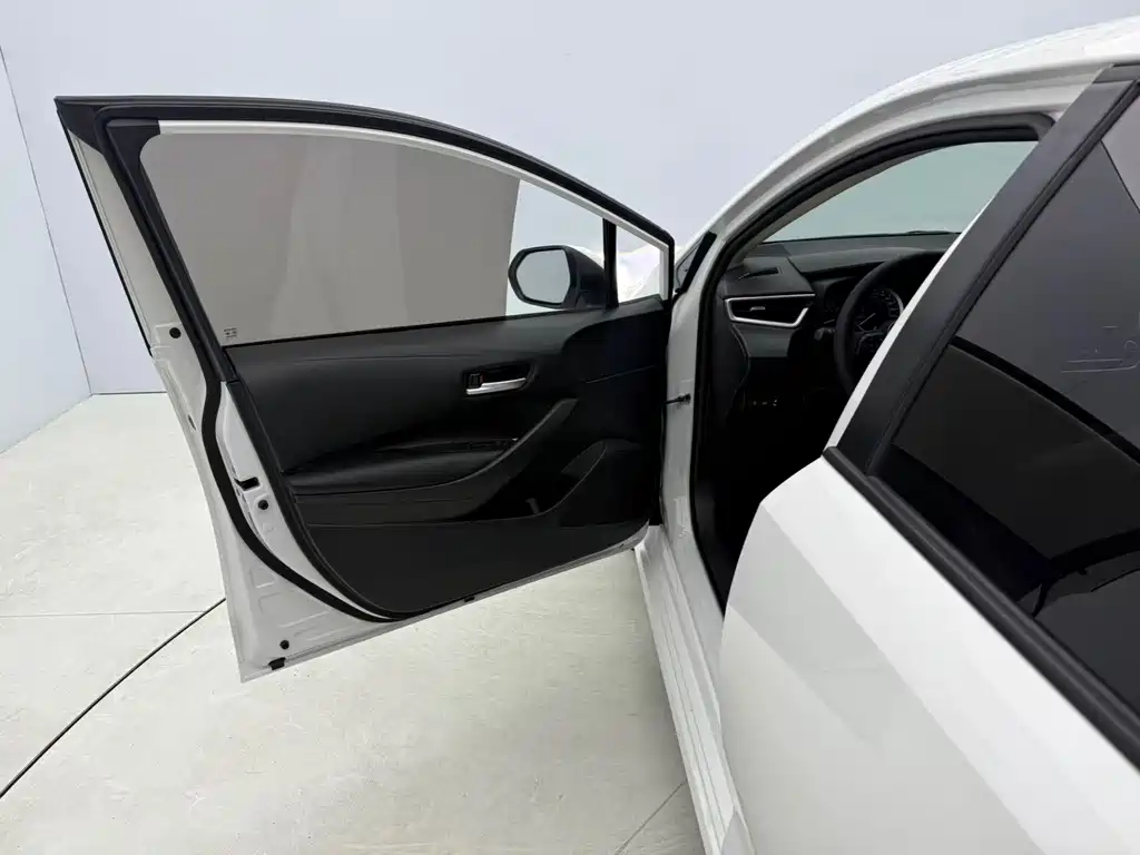 Toyota Corolla 2022 — фото 20