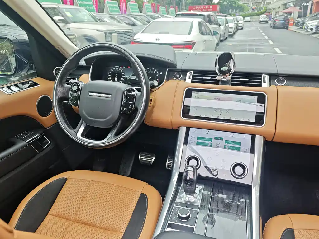 Land Rover Sport 2022 — фото 11