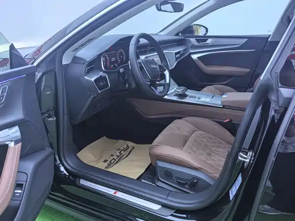 Audi A7L 2024