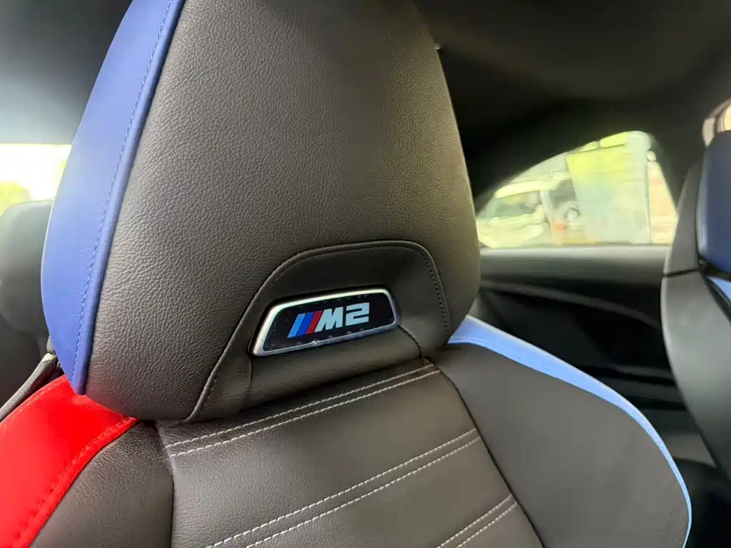 BMW M2 2025 — фото 12