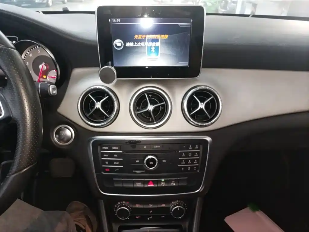 Mercedes-Benz CLA 2016 — фото 13