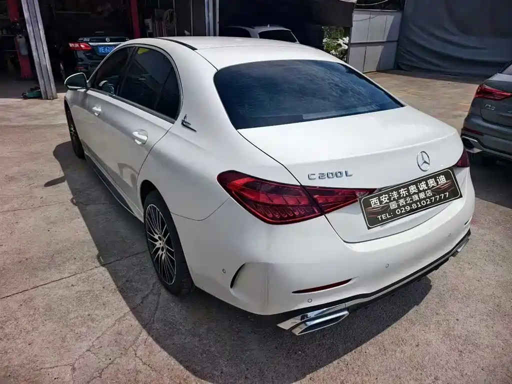 Mercedes-Benz C-Class 2023 — фото 3