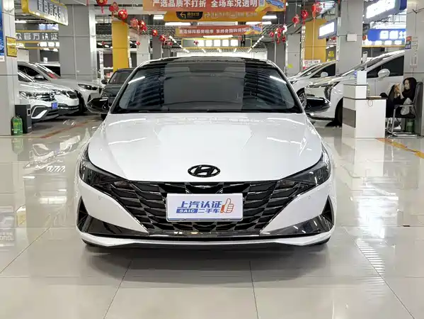 Hyundai Elantra 2023