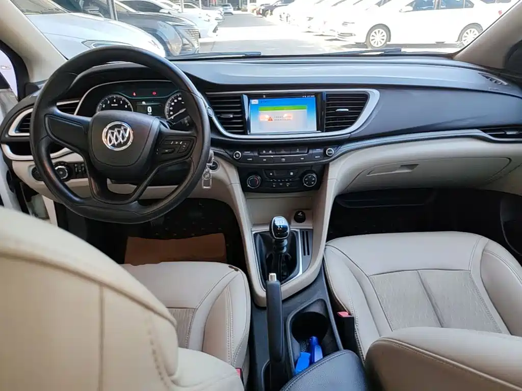 Buick Excelle 2017 — фото 10