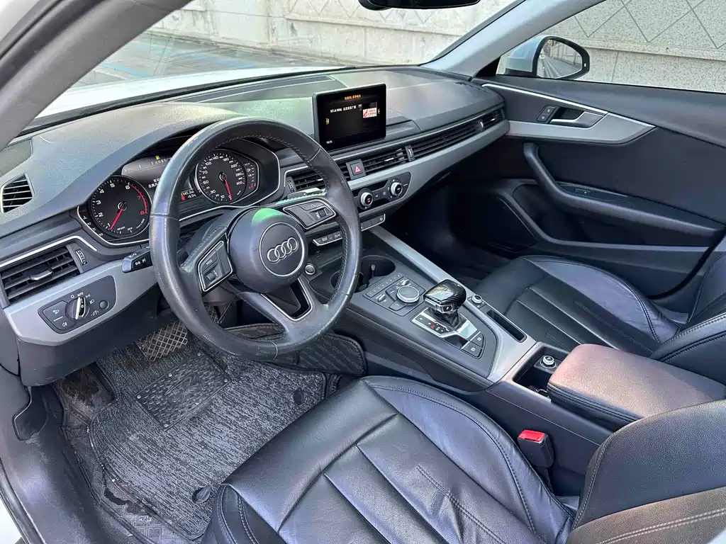 Audi A4L 2018 — фото 8