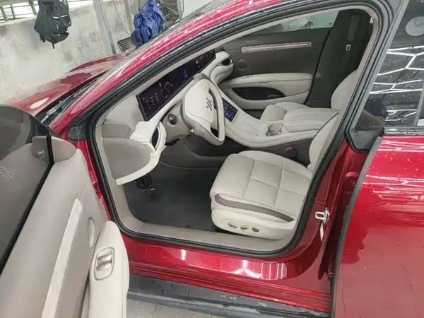 IM Motors L6 2026