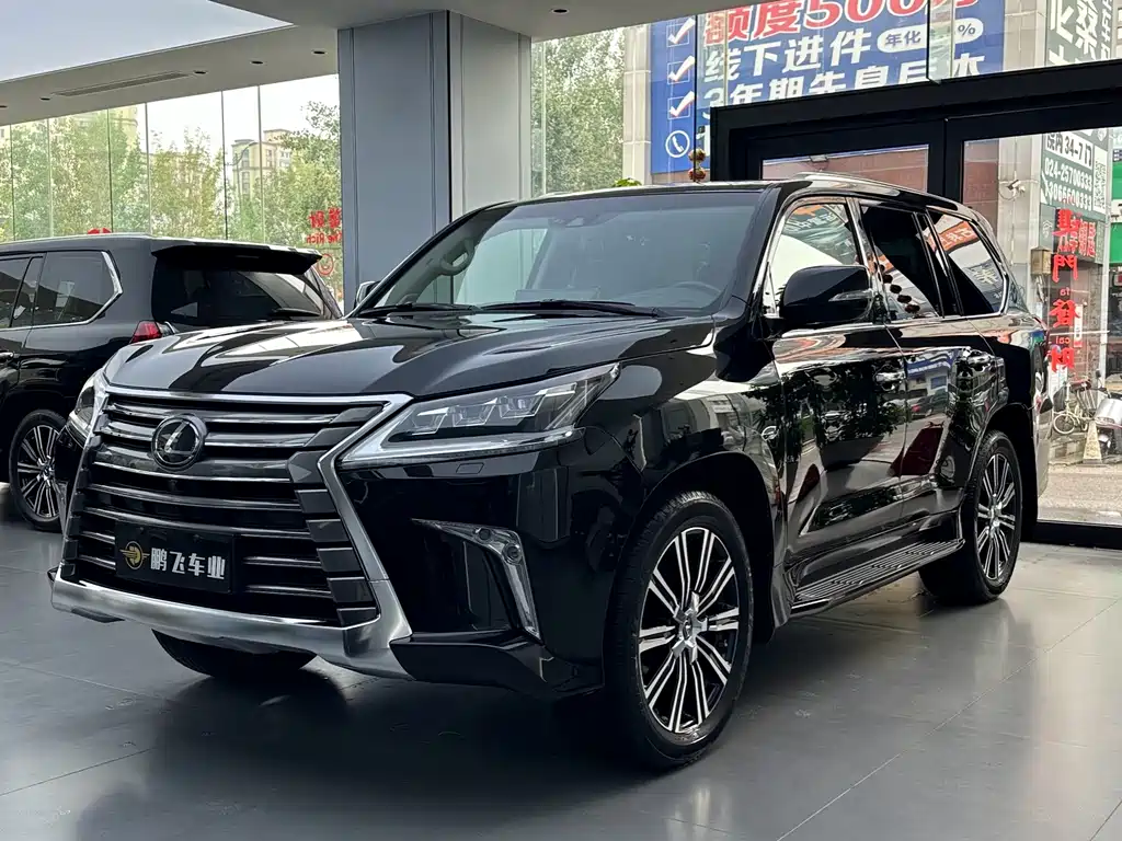 Lexus LX 2018