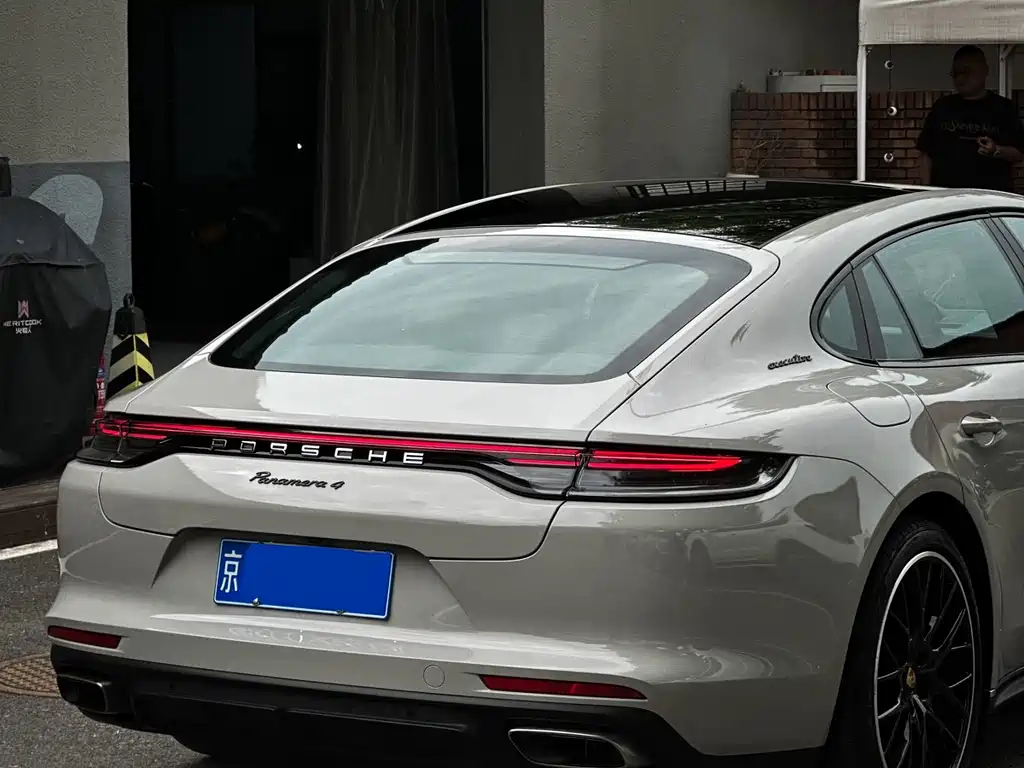 Porsche Panamera 2022 — фото 15
