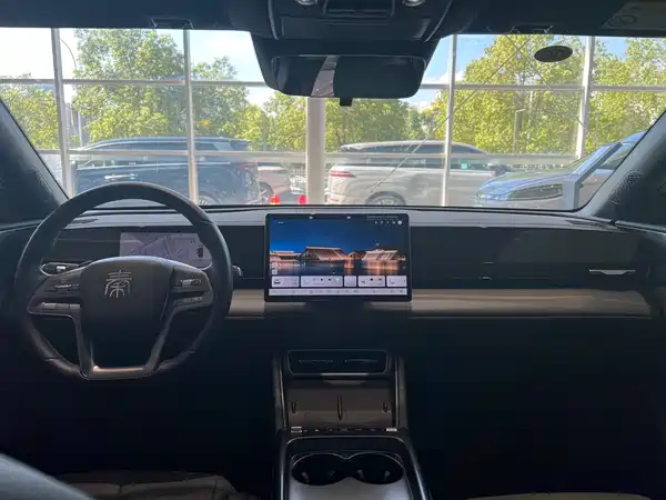 BYD Qin L 2025