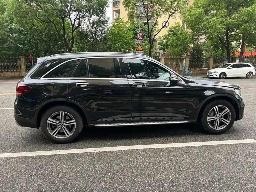 Mercedes-Benz GLC 2022 — фото 13