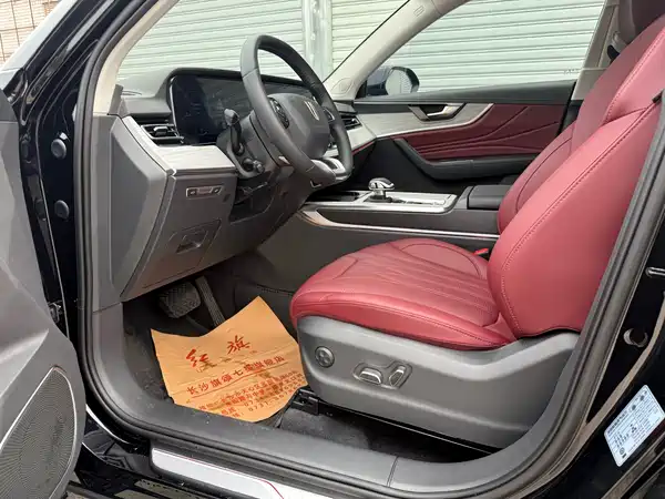 Hongqi HS5 2025