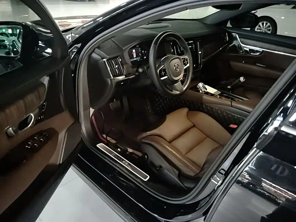 Volvo S90 2023 — фото 16