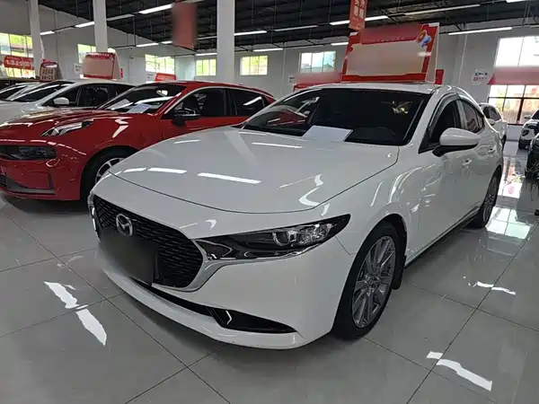 Mazda 3 Axela 2024