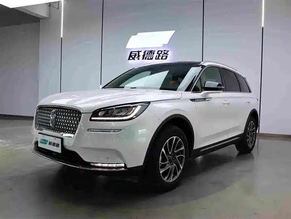 Lincoln Corsair 2021