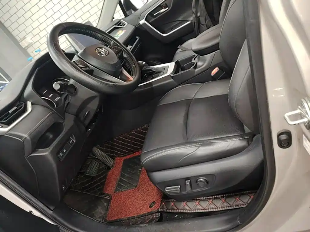Toyota Wildlander 2020 — фото 11