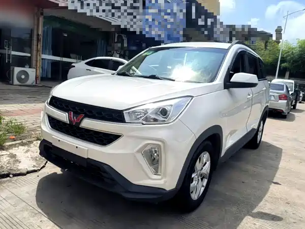 Wuling Hongguang S3 2018