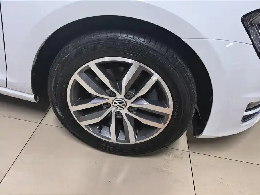 Volkswagen Golf 2016