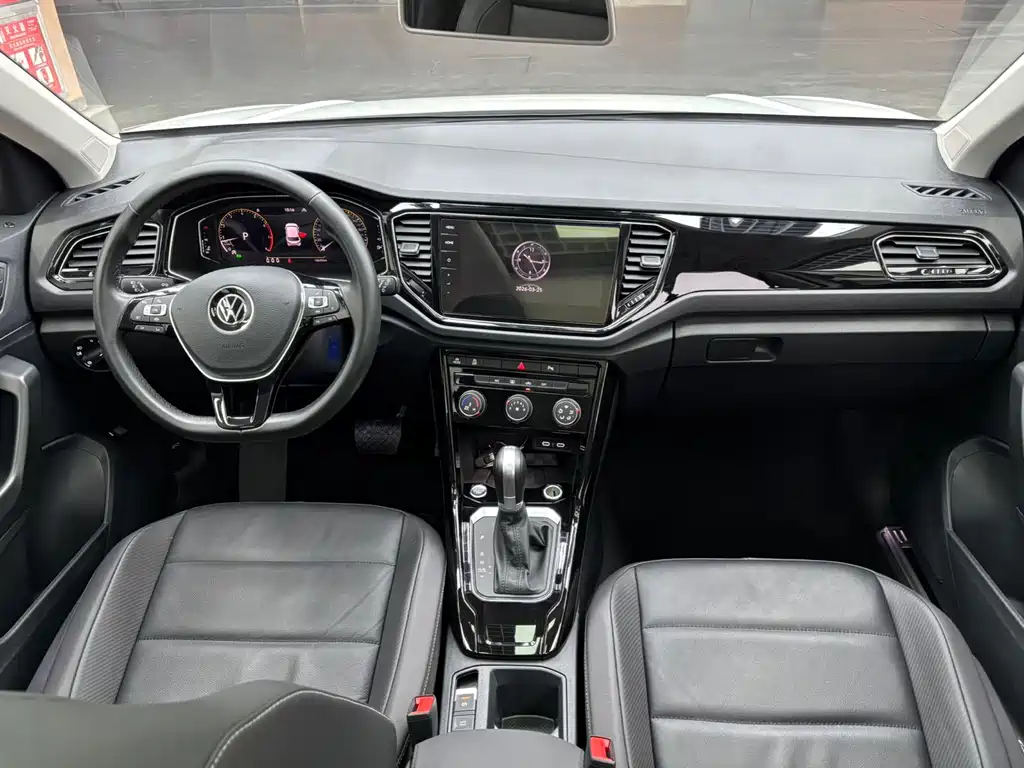 Volkswagen T-Roc 2022 — фото 11