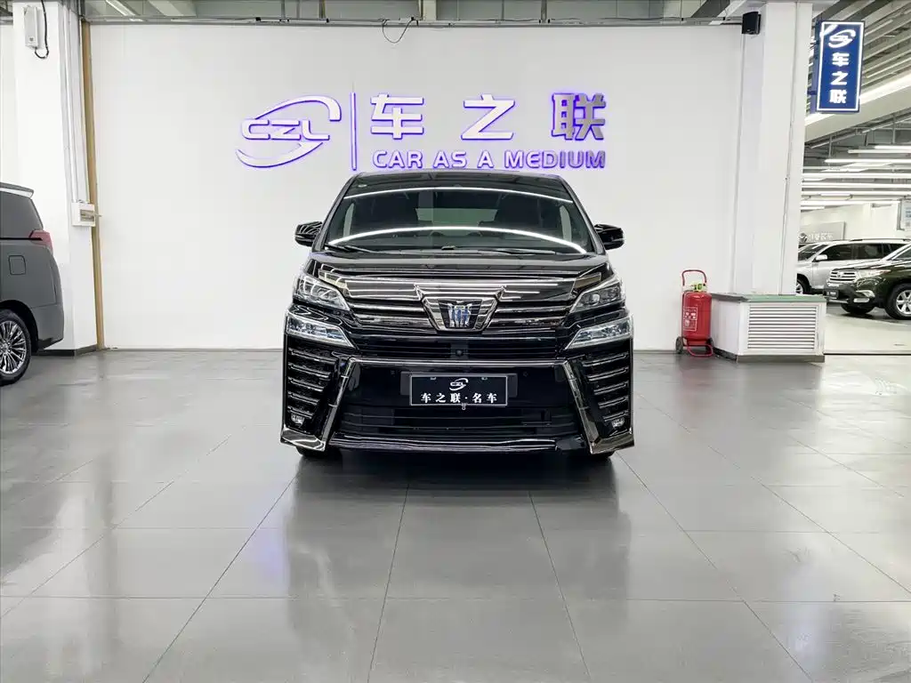 Toyota Vellfire 2021 — фото 2