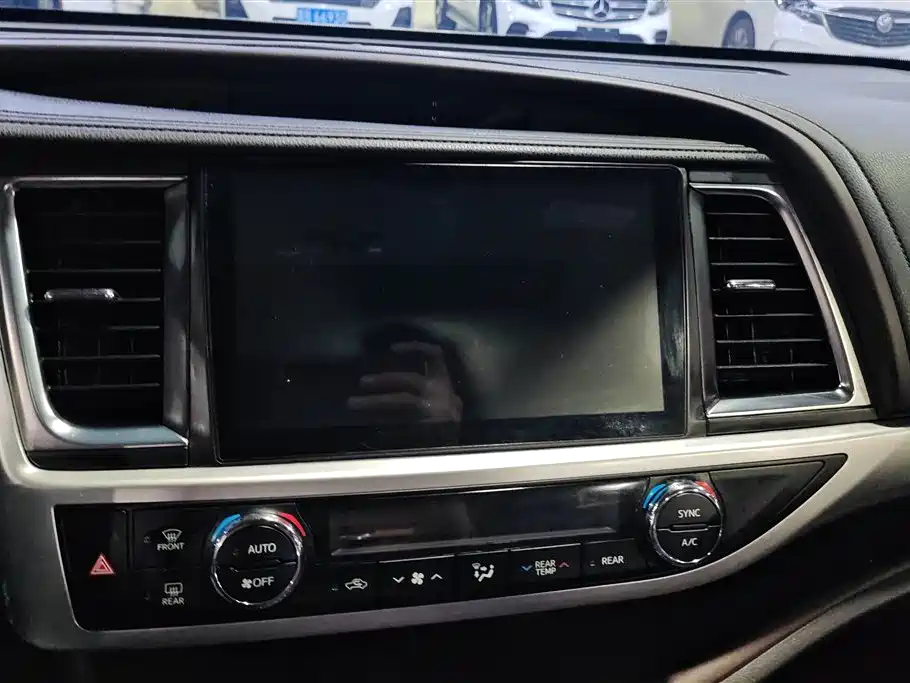 Toyota Highlander 2019 — фото 13