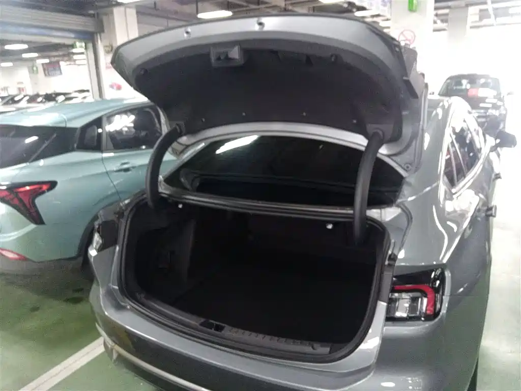 Ford Mondeo 2023 — фото 15