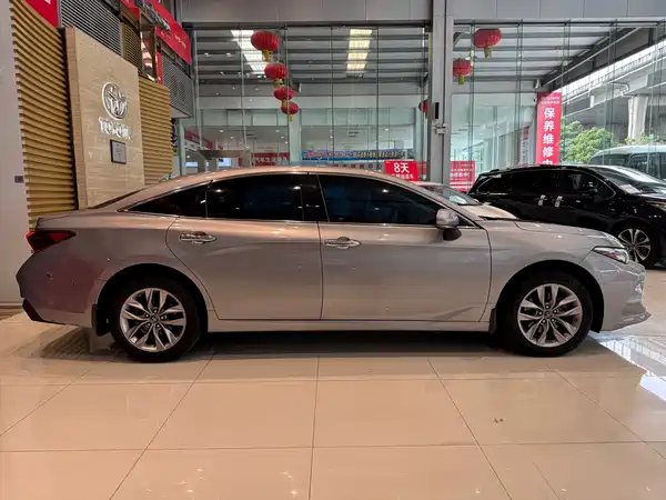 Toyota Avalon 2019