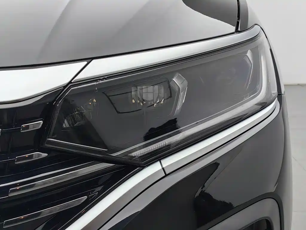 Volkswagen Passat 2024