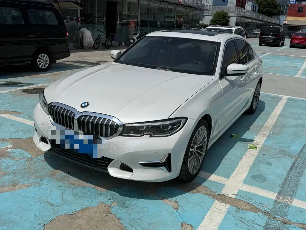 BMW 3 Series 2019 — фото 1