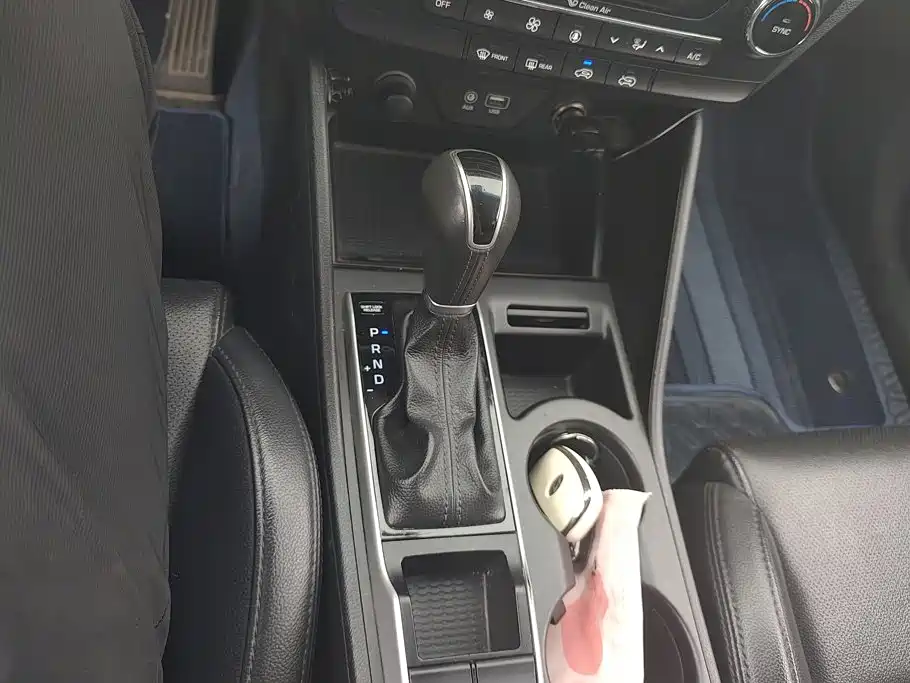 Hyundai Tucson 2017 — фото 16