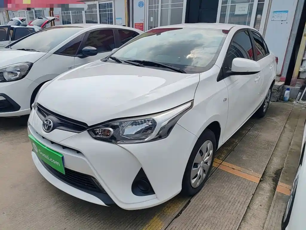 Toyota Yaris L 2020 — фото 2