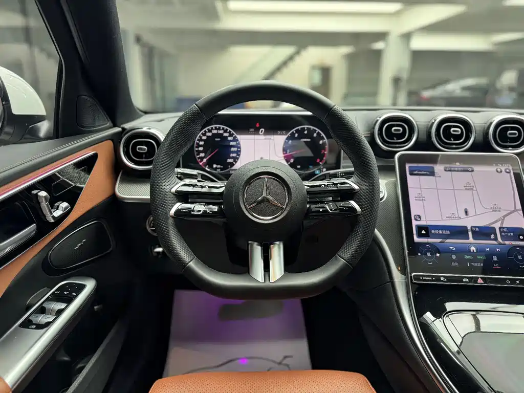 Mercedes-Benz C-Class 2023 — фото 9