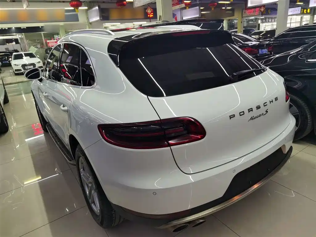 Porsche Macan 2017 — фото 5
