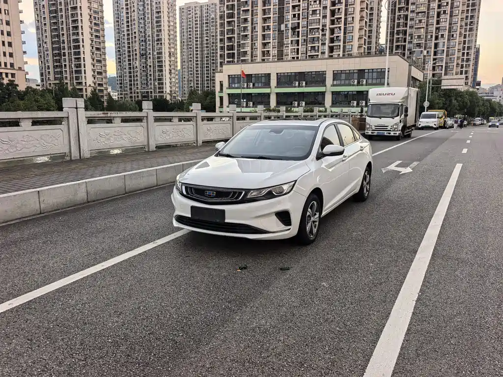 Geely Emgrand GL 2018 — фото 1