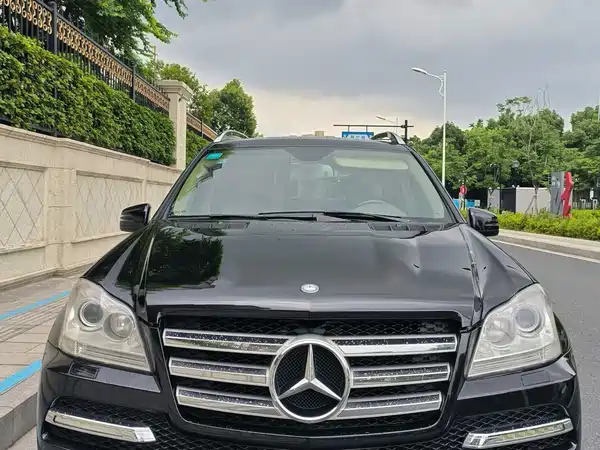 Mercedes-Benz GL-Class 2011