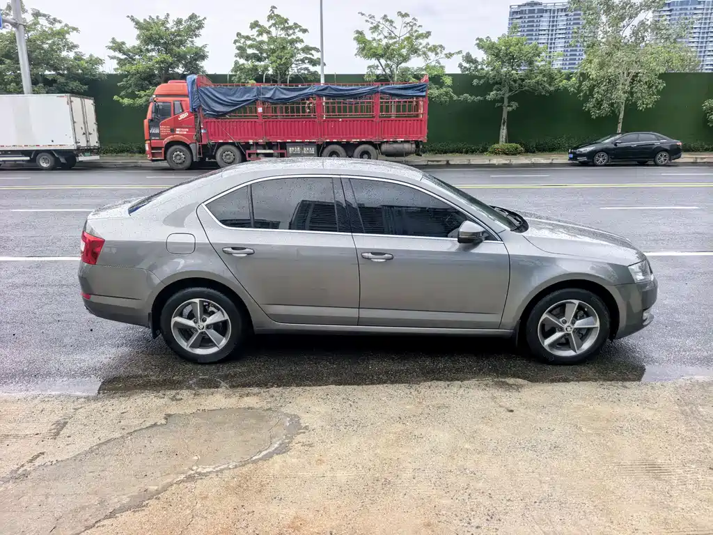 Skoda Octavia 2016