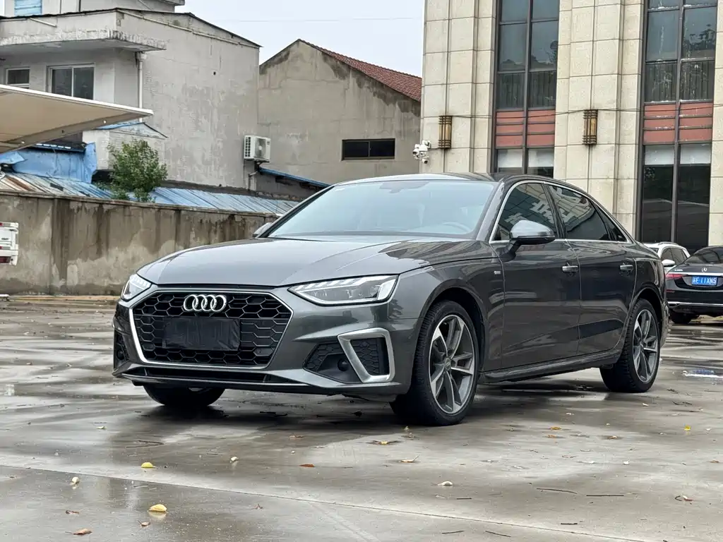 Audi A4L 2020 — фото 1