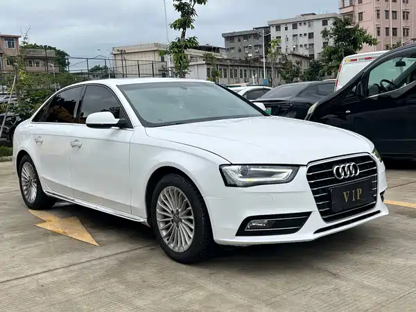 Audi A4L 2016