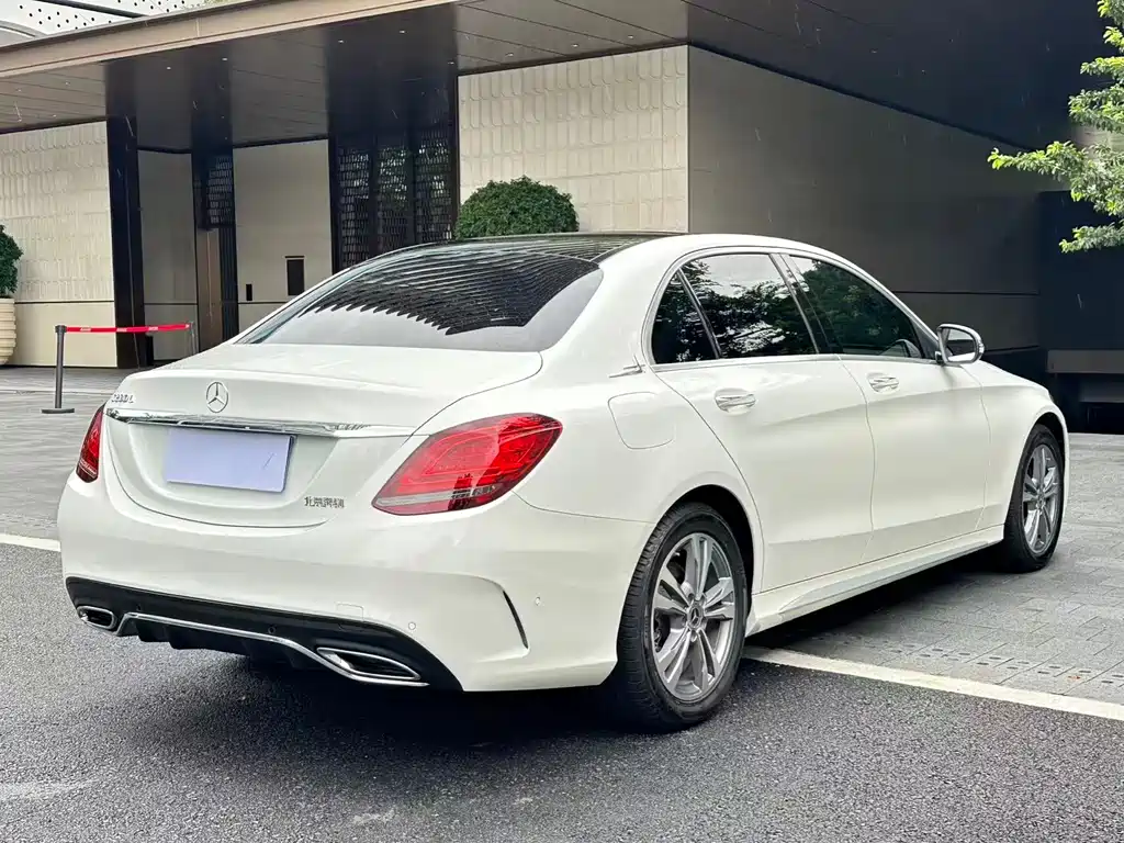 Mercedes-Benz C-Class 2021 — фото 23