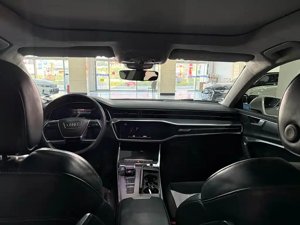 Audi A7L 2023