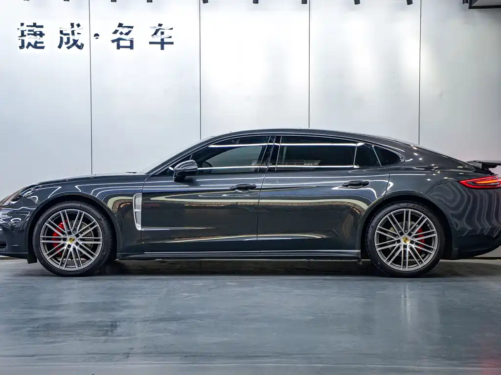 Porsche Panamera 2020 — фото 3