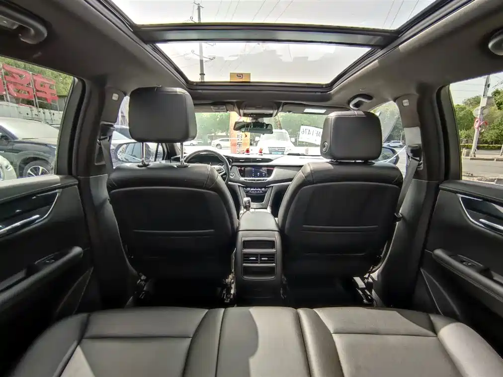 Cadillac XT5 2021 — фото 19