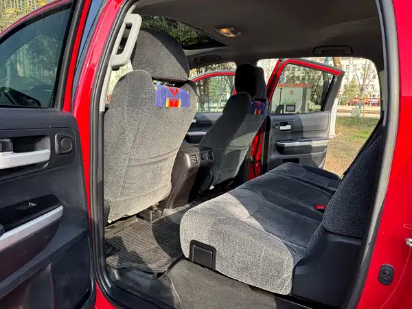 Toyota Tundra 2014