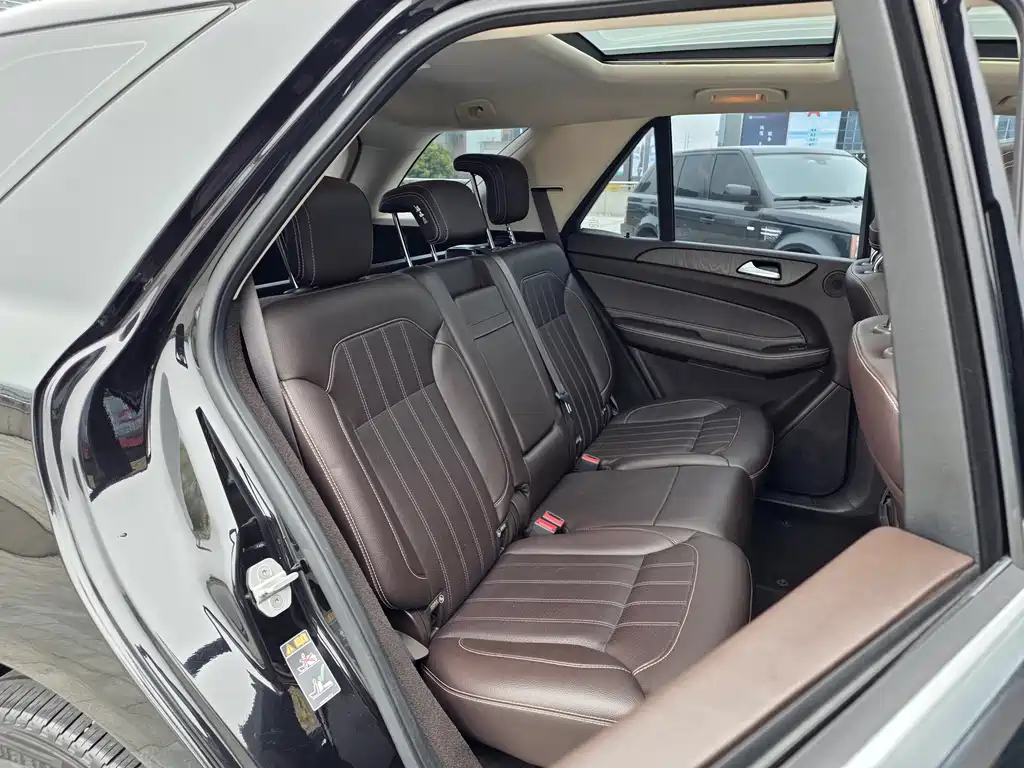 Mercedes-Benz GLE 2018 — фото 13
