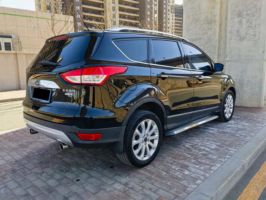 Ford Kuga 2014 — фото 5