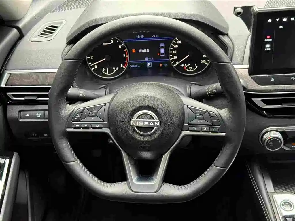 Nissan Teana 2024