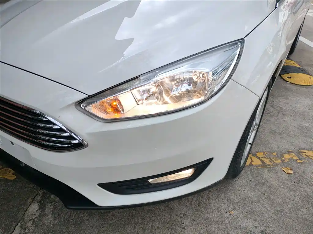 Ford Focus 2021 — фото 16