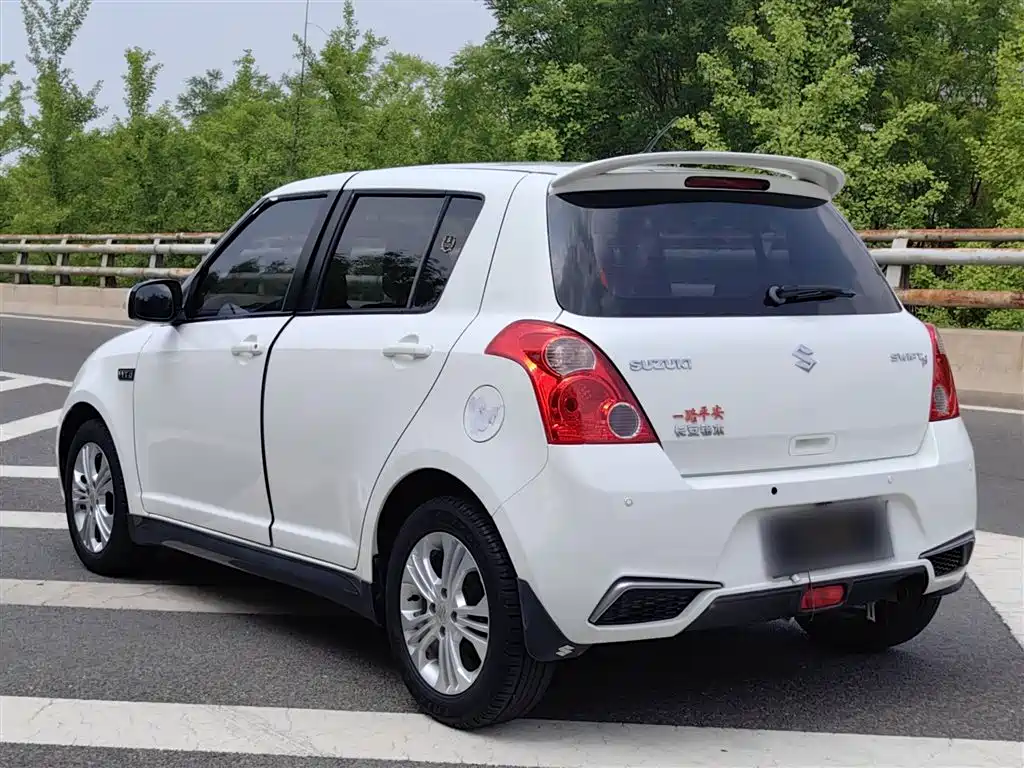 Suzuki Swift 2016 — фото 23