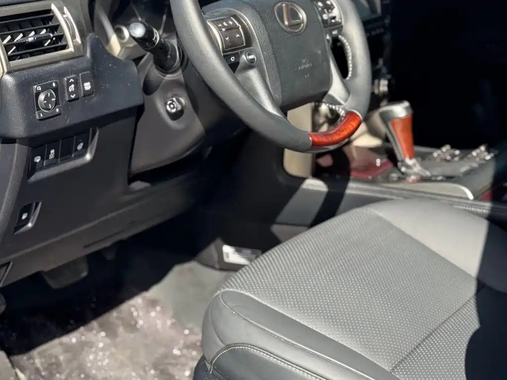 Lexus GX 2016 — фото 10
