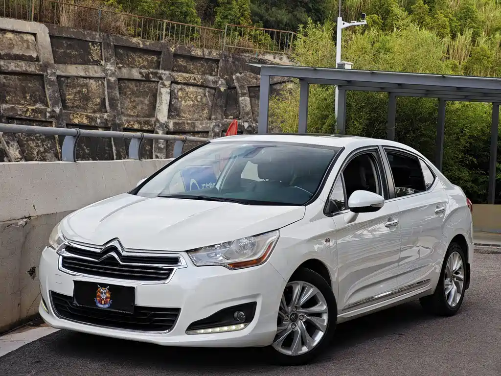 Citroen C4L 2014 — фото 1