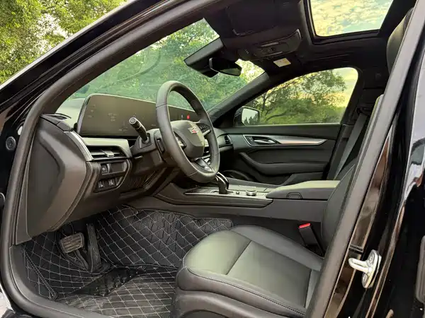 Cadillac CT5 2025